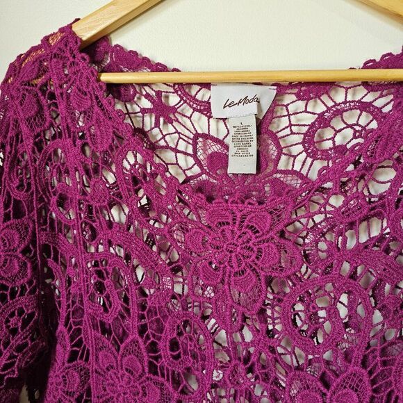 EUC LIKE NEW LE MODA APPLIQUE LACE BOATNECK CROCHET TOP SIZE LARGE - Picture 6 of 12